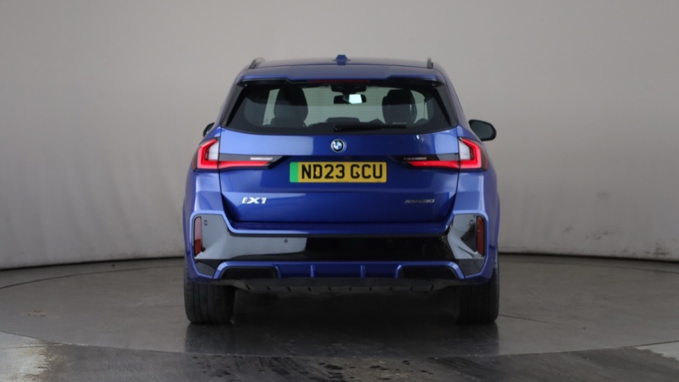 BMW iX1 Image 4