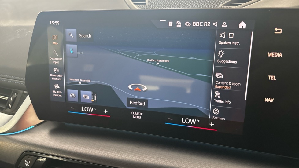 BMW iX1 Image 12