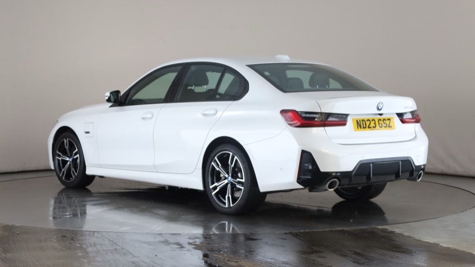BMW 3 SERIES Image 3
