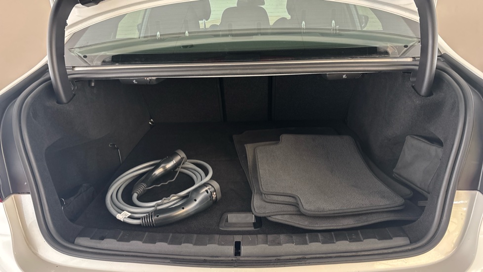 BMW 3 SERIES Image 15