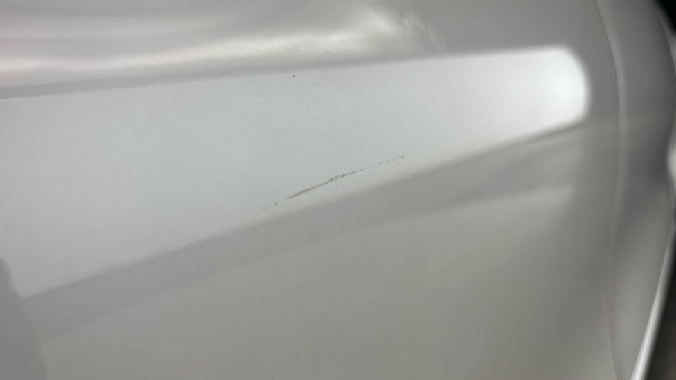 BMW 3 SERIES Scratches and dent