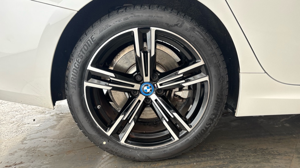 BMW 3 SERIES Image 19