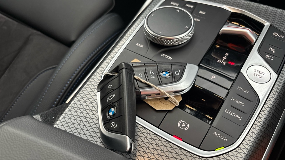 BMW 3 SERIES 2 keys available