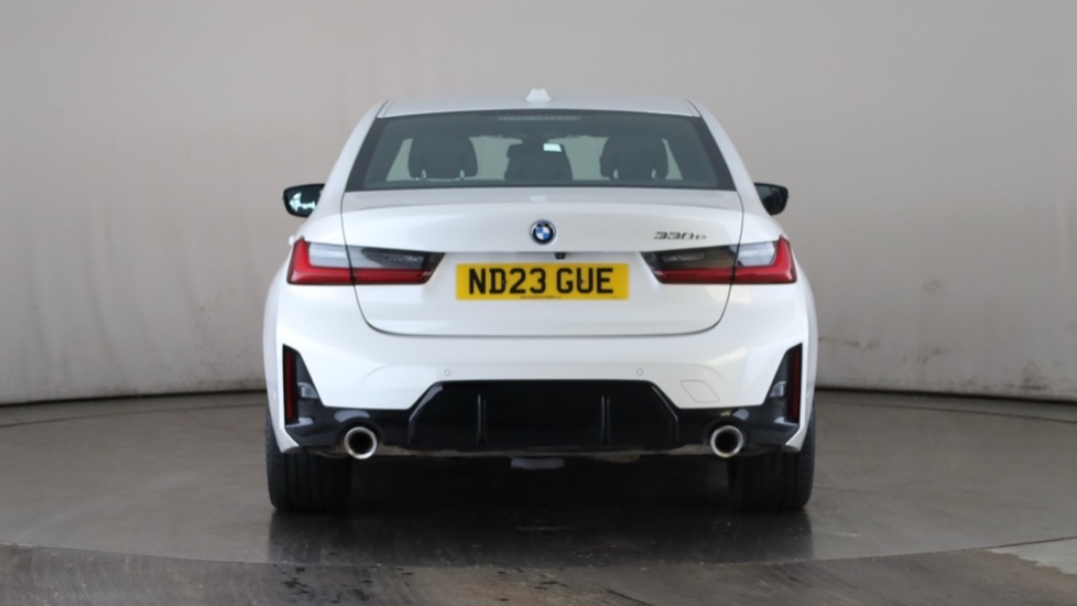 BMW 3 SERIES Image 4