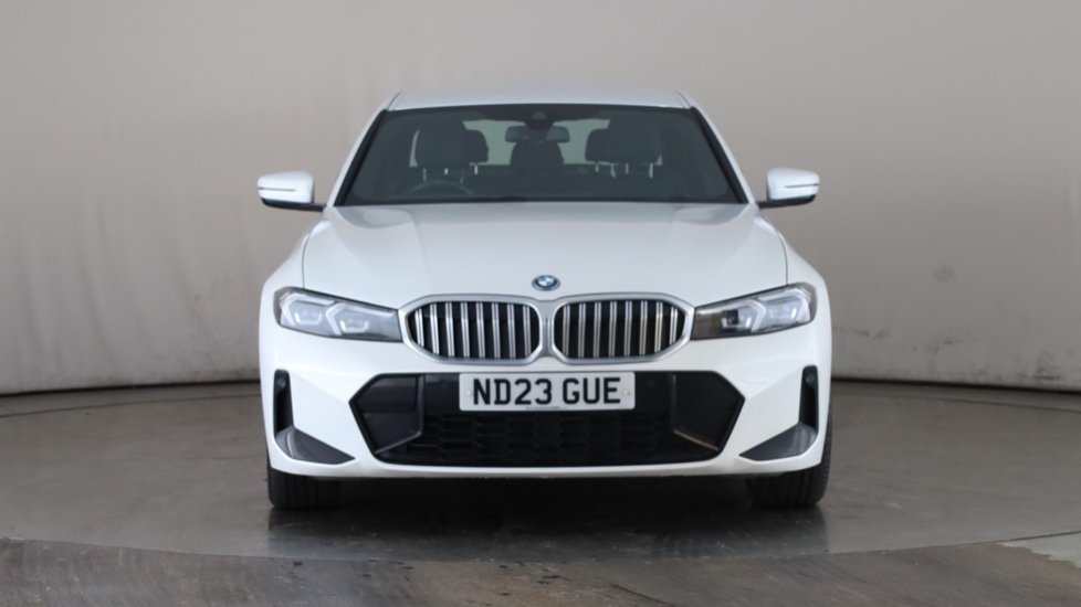 BMW 3 SERIES Image 8
