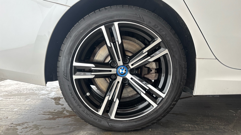 BMW 3 SERIES Image 19