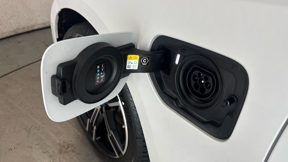 BMW 3 SERIES Image 21