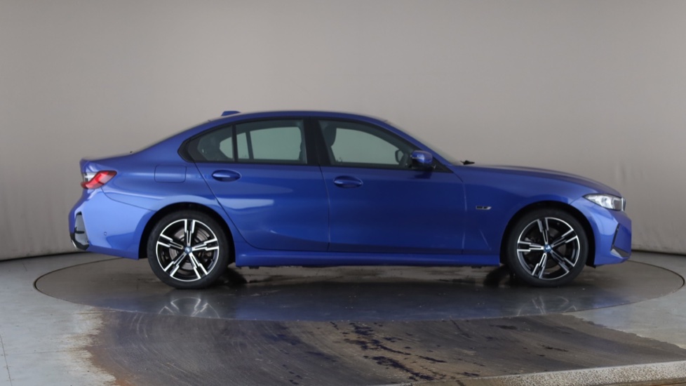 BMW 3 SERIES Image 6