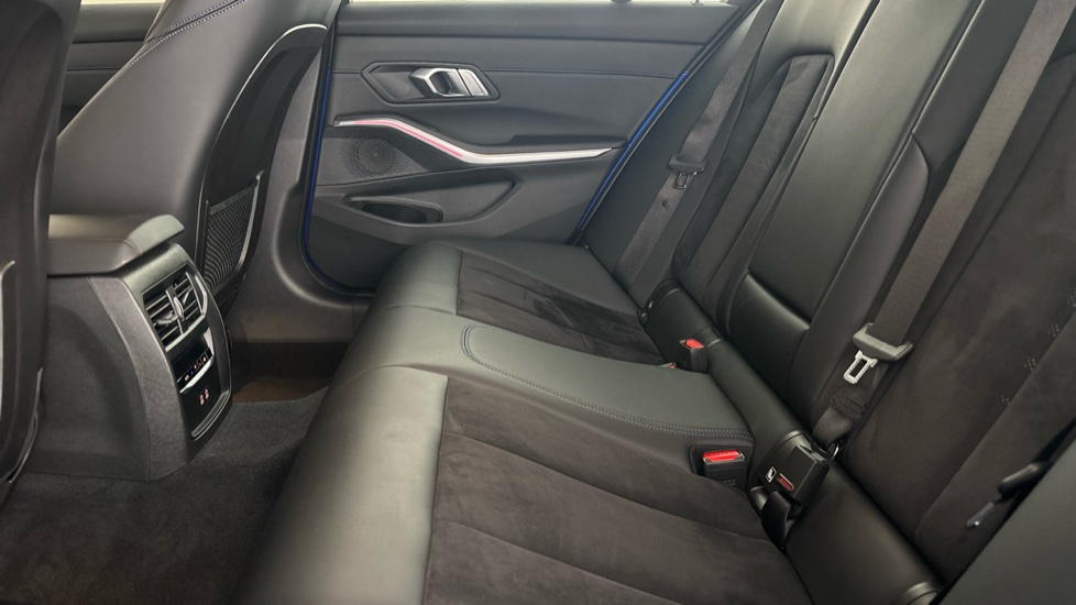 BMW 3 SERIES Image 14