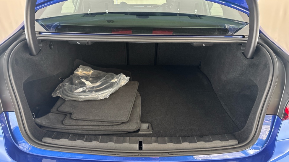BMW 3 SERIES Image 15