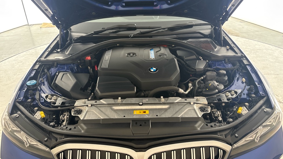 BMW 3 SERIES Image 16