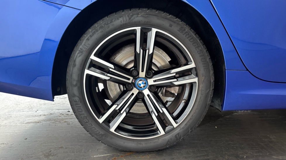 BMW 3 SERIES Image 19