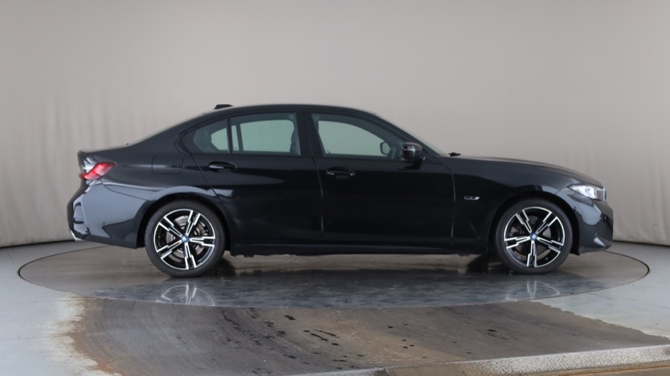 BMW 3 SERIES Image 6