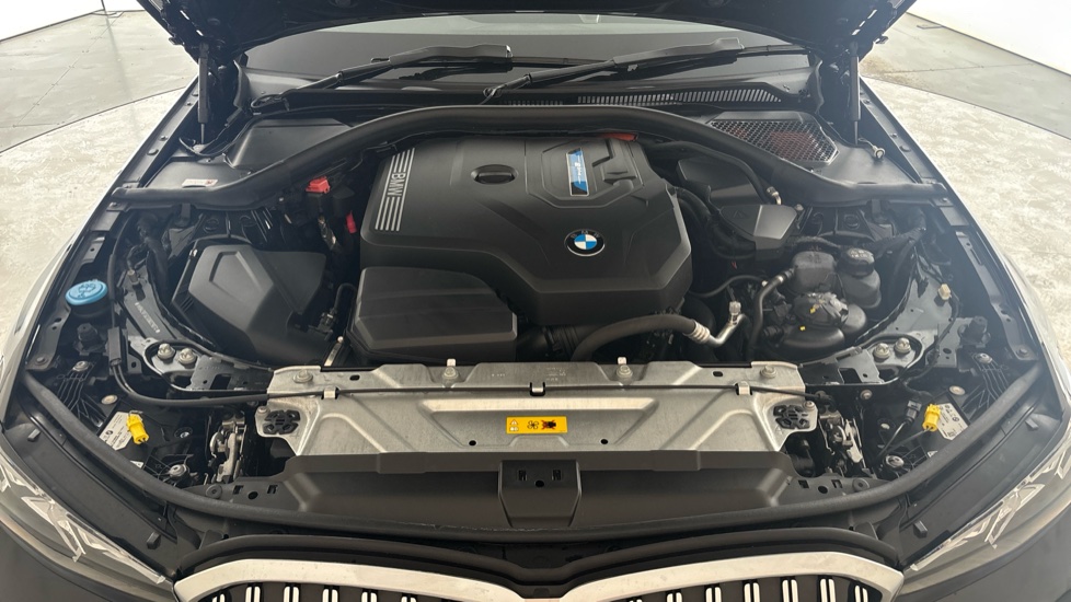 BMW 3 SERIES Image 16