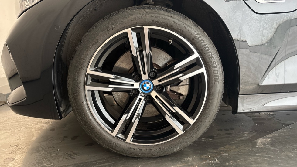 BMW 3 SERIES Image 17