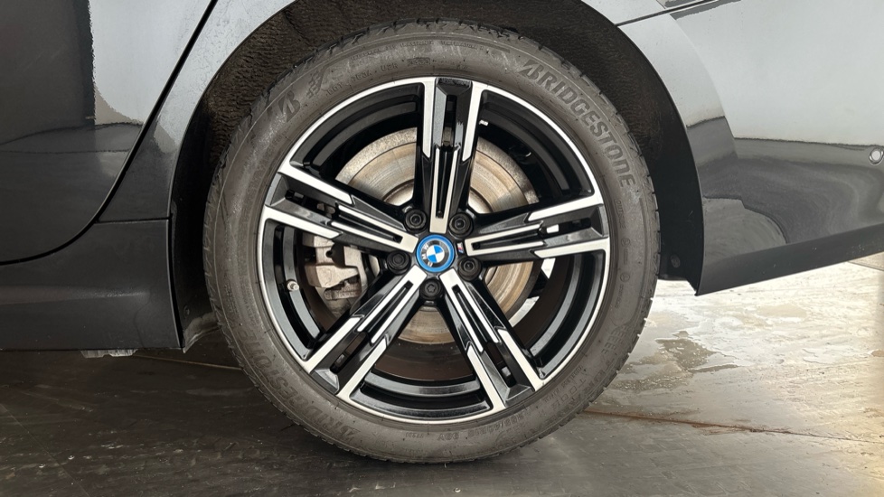 BMW 3 SERIES Image 18