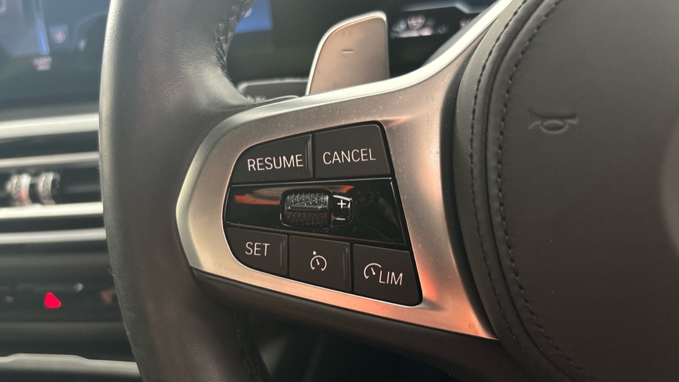 BMW 3 SERIES Cruise control