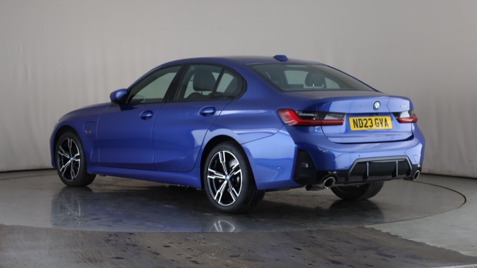 BMW 3 SERIES Image 3