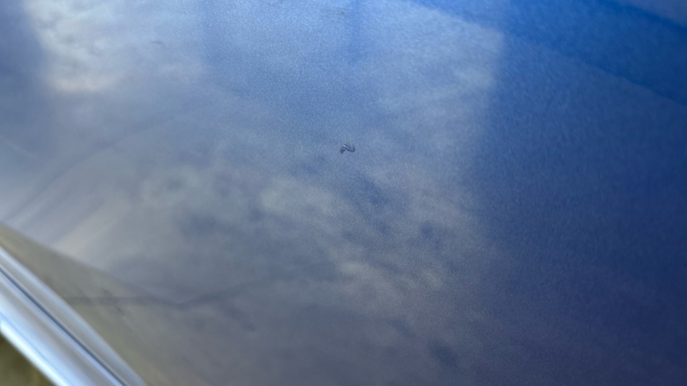 BMW 3 SERIES Chips and scratches