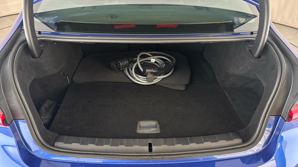 BMW 3 SERIES Image 15
