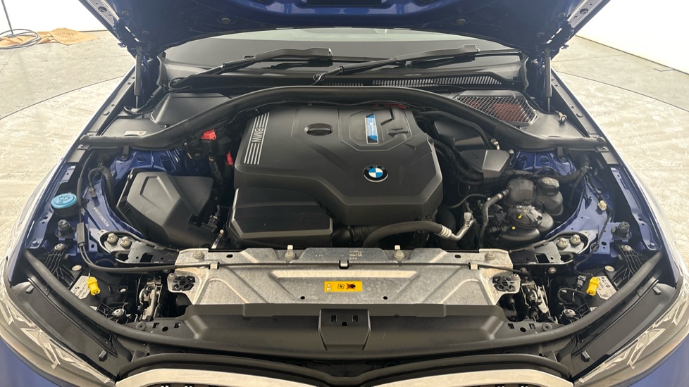BMW 3 SERIES Image 16