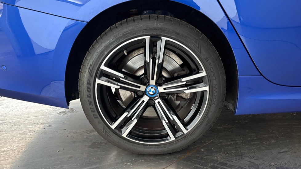 BMW 3 SERIES Image 19