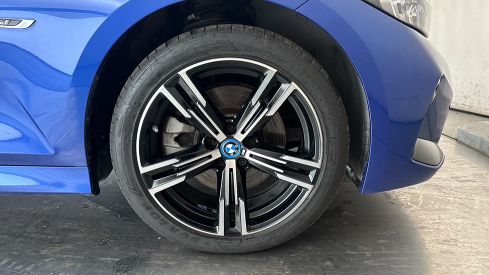 BMW 3 SERIES Image 20