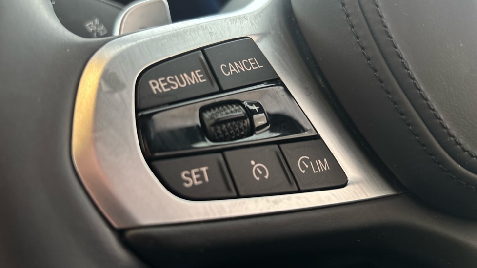 BMW 3 SERIES cruise control