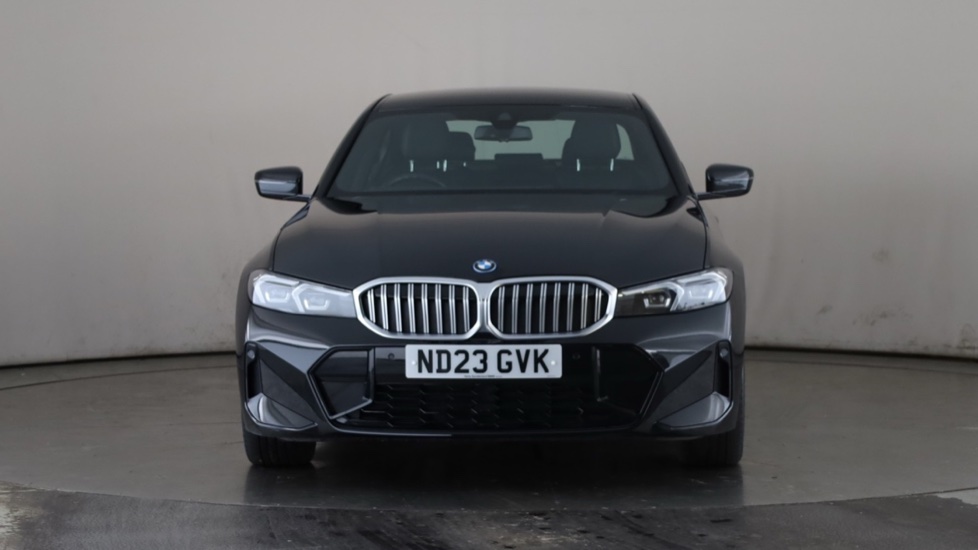 BMW 3 SERIES Image 8