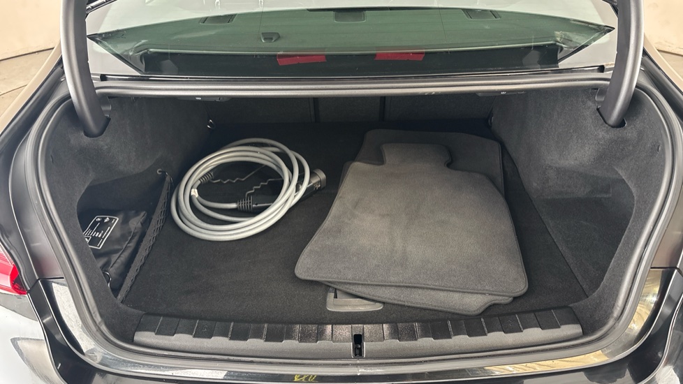 BMW 3 SERIES Image 15