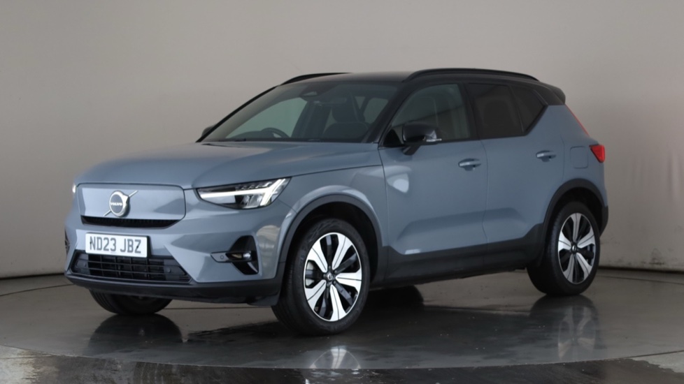 Used VOLVO XC40