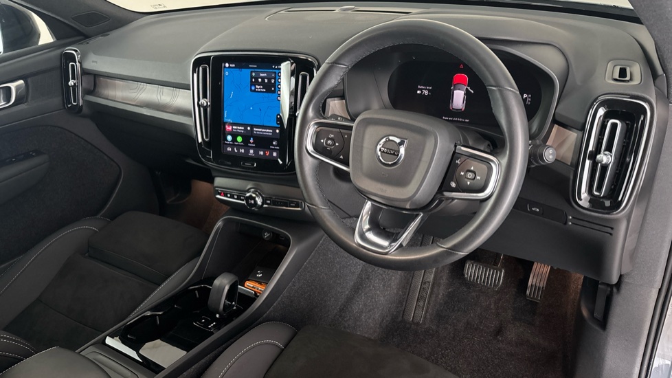 VOLVO XC40 Image 9