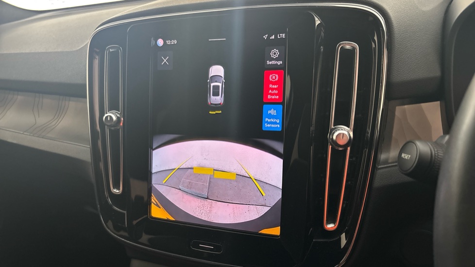 VOLVO XC40 Reverse camera