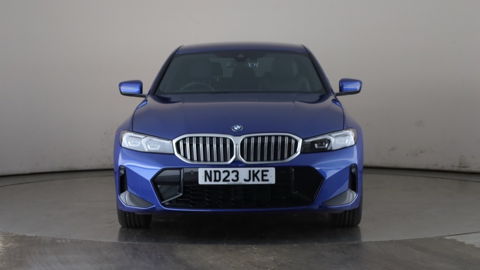 BMW 3 SERIES Image 8