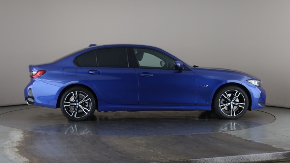BMW 3 SERIES Image 6