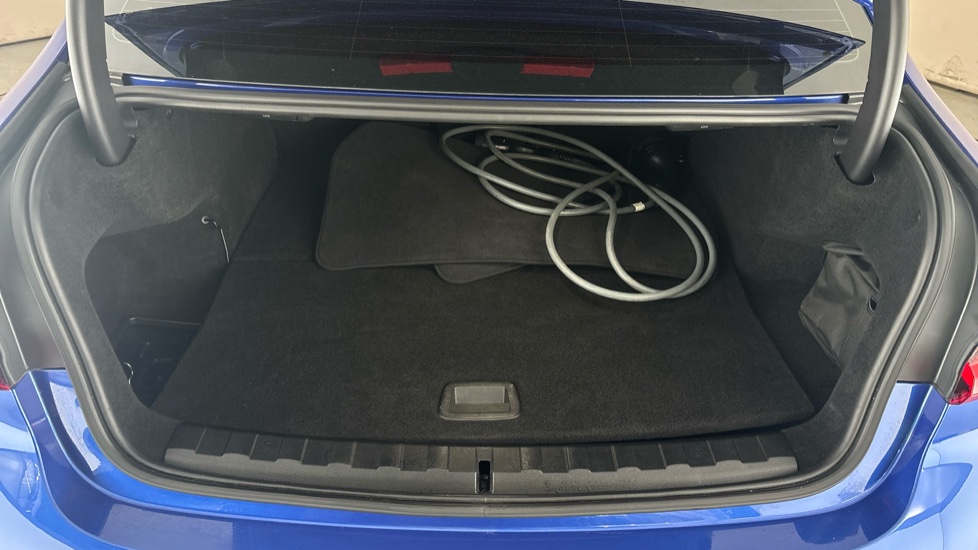 BMW 3 SERIES Image 15