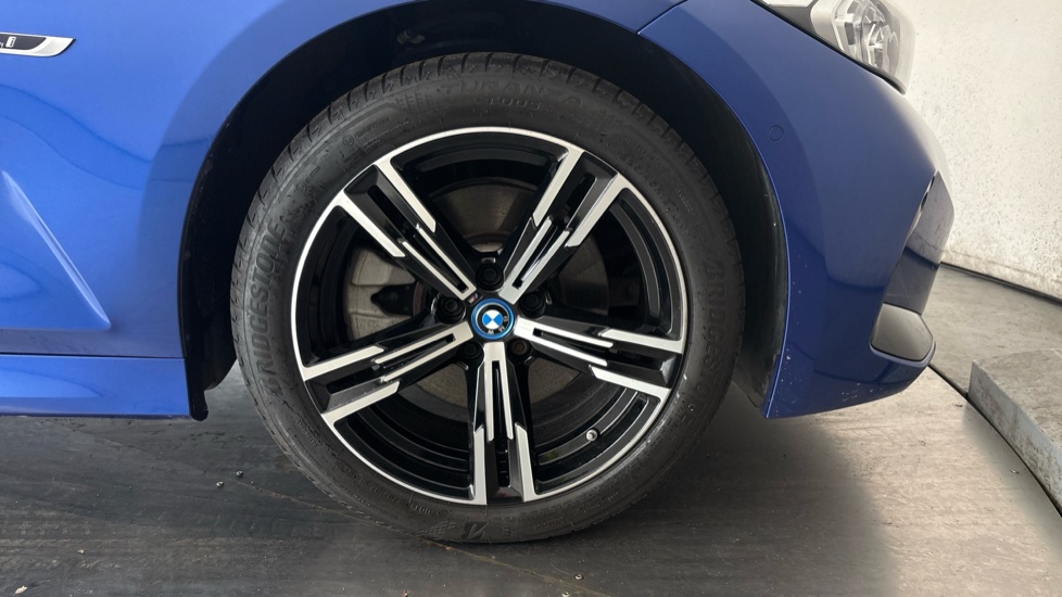 BMW 3 SERIES Image 20
