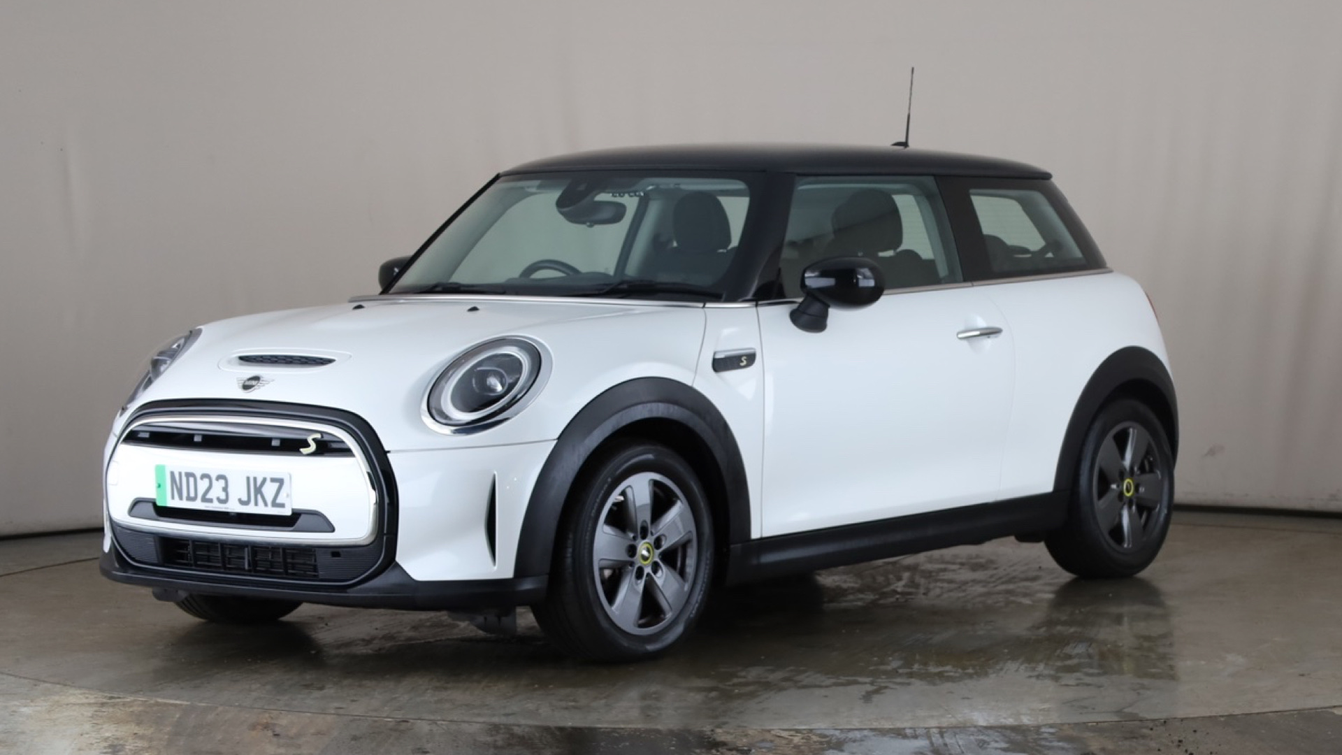 Mini Hatchback Electric 135kW Cooper S Level 1 33kWh 3dr Auto