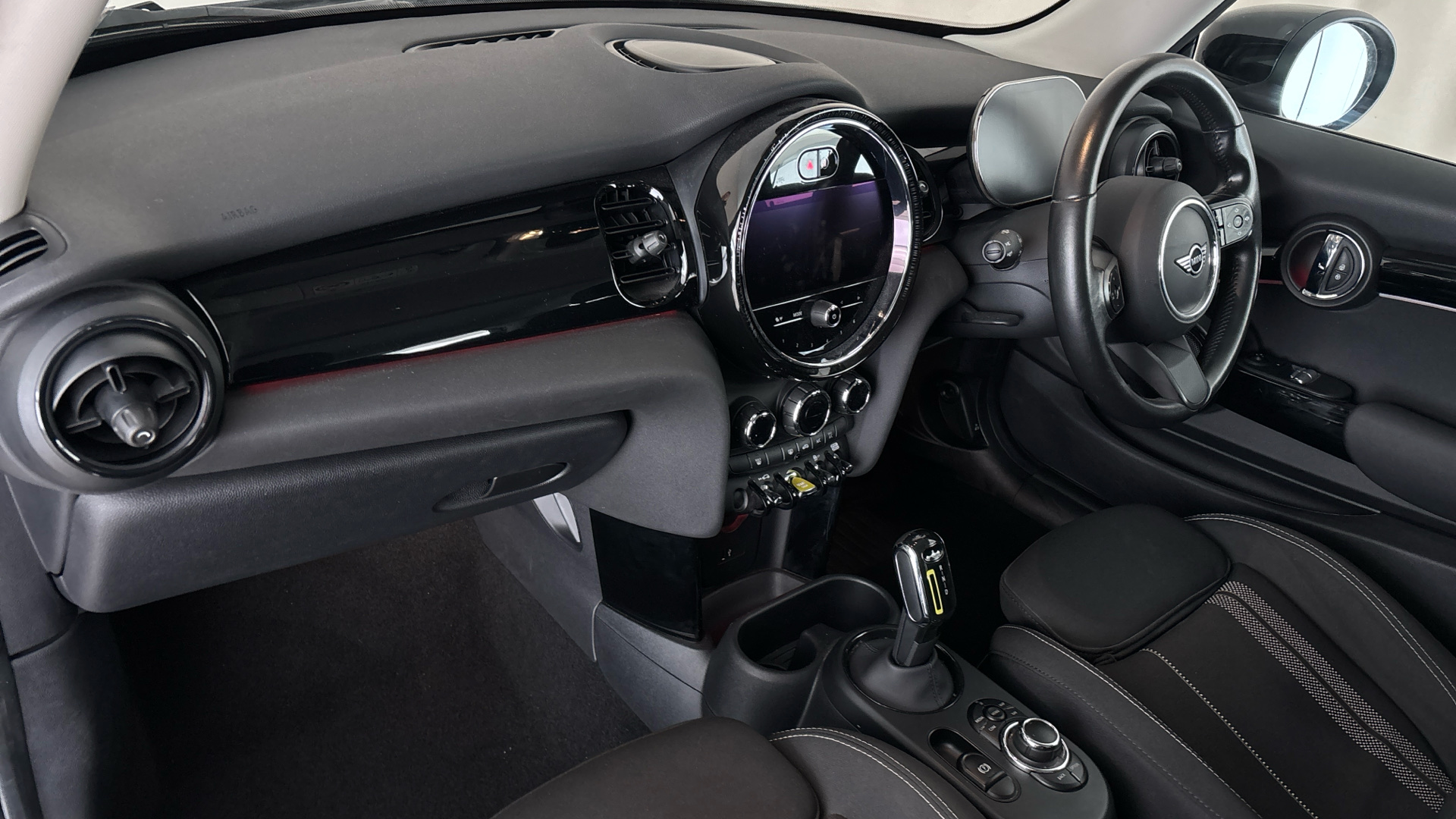 4021004 135kW Cooper S Level 1 33kWh 3dr Auto