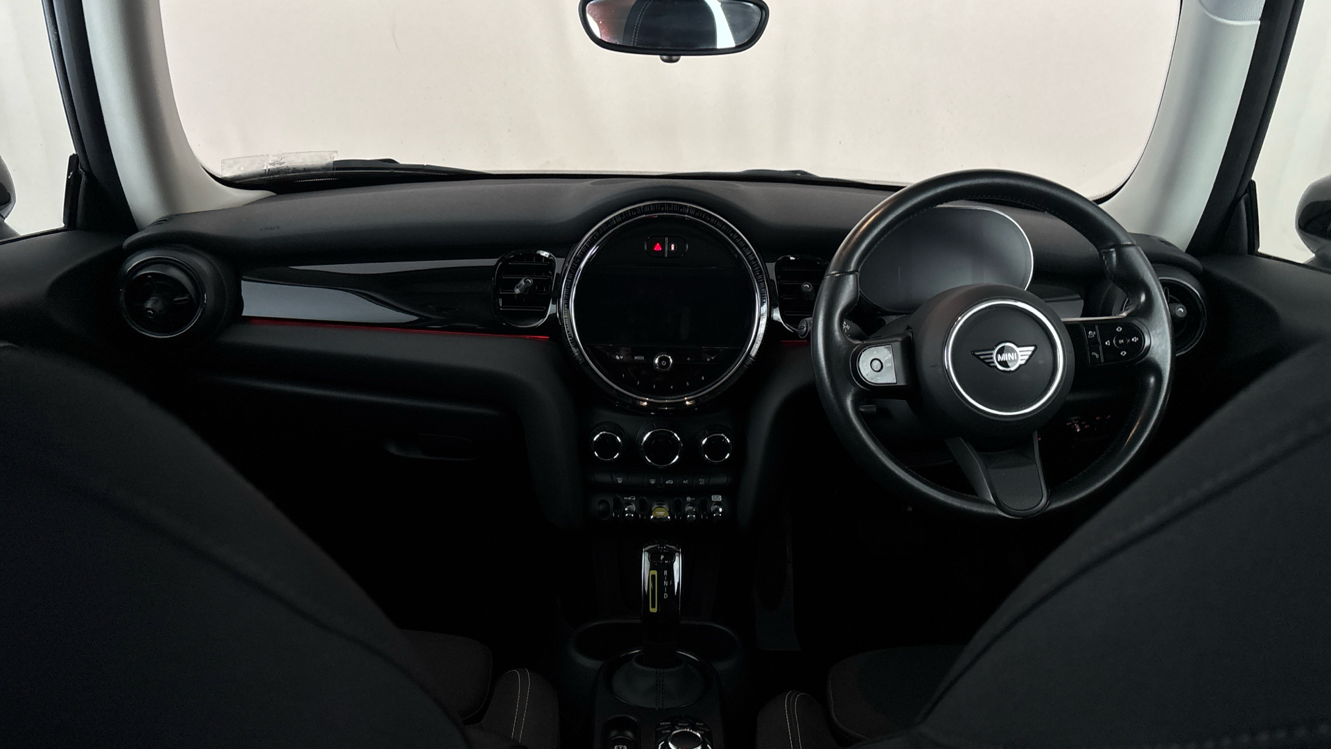 4021004 135kW Cooper S Level 1 33kWh 3dr Auto