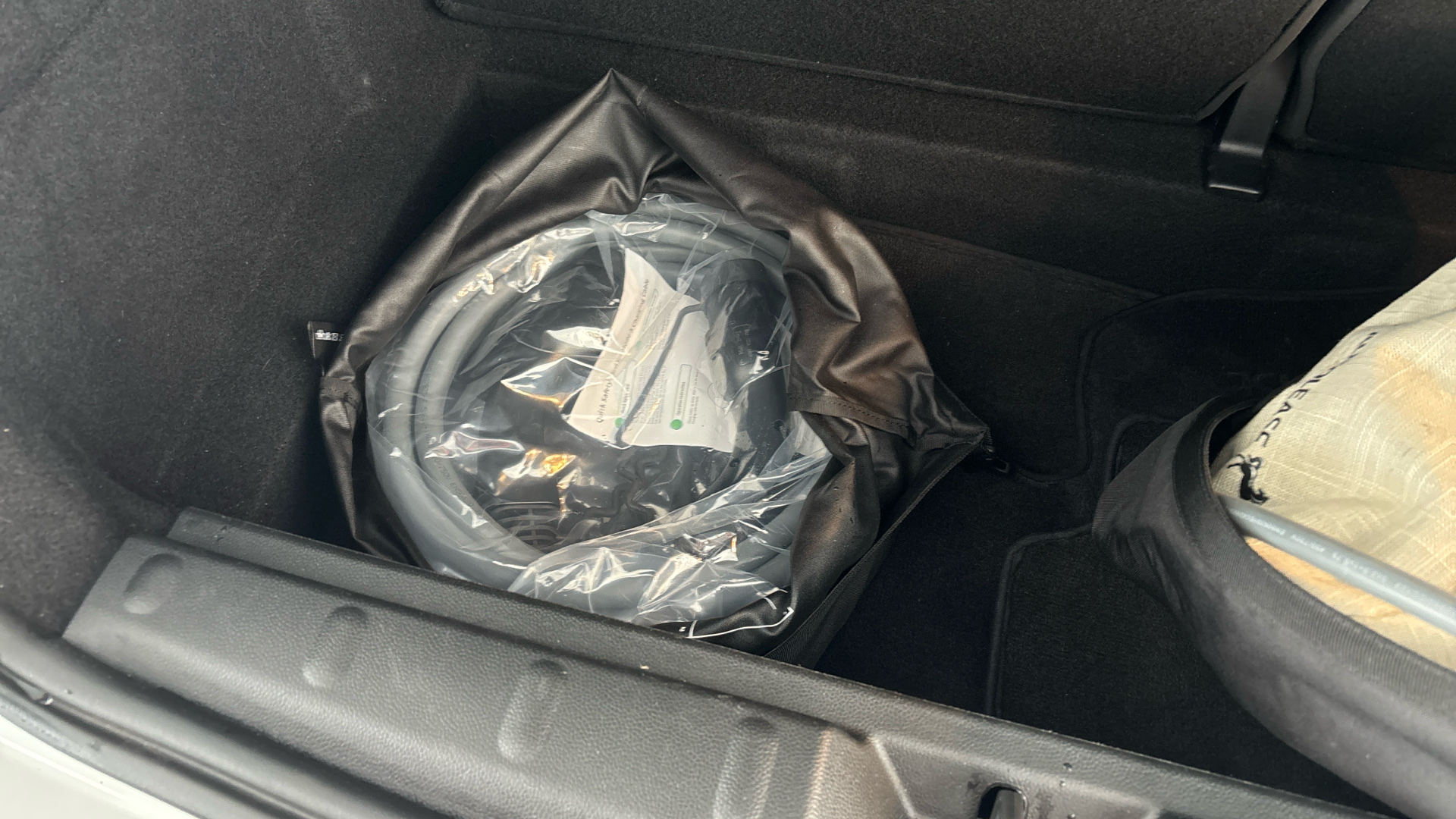 4021004 135kW Cooper S Level 1 33kWh 3dr Auto