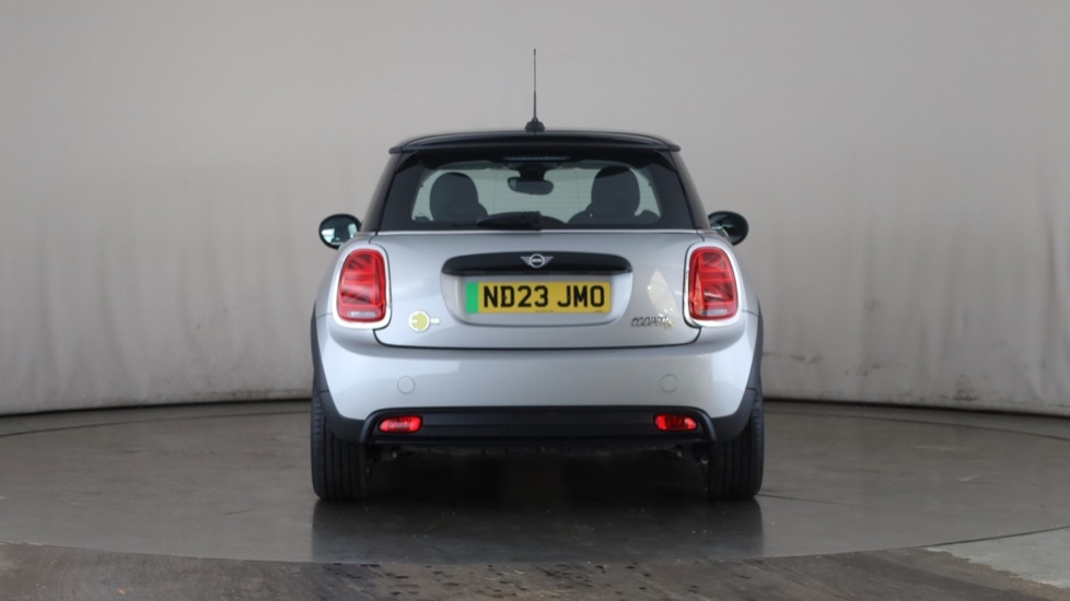MINI HATCHBACK Image 4