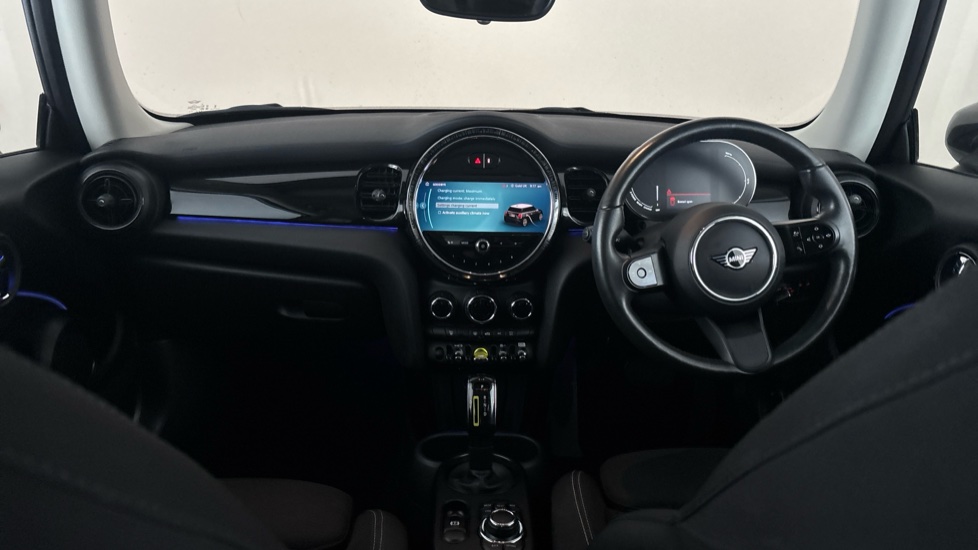 Mini Hatchback Image 11