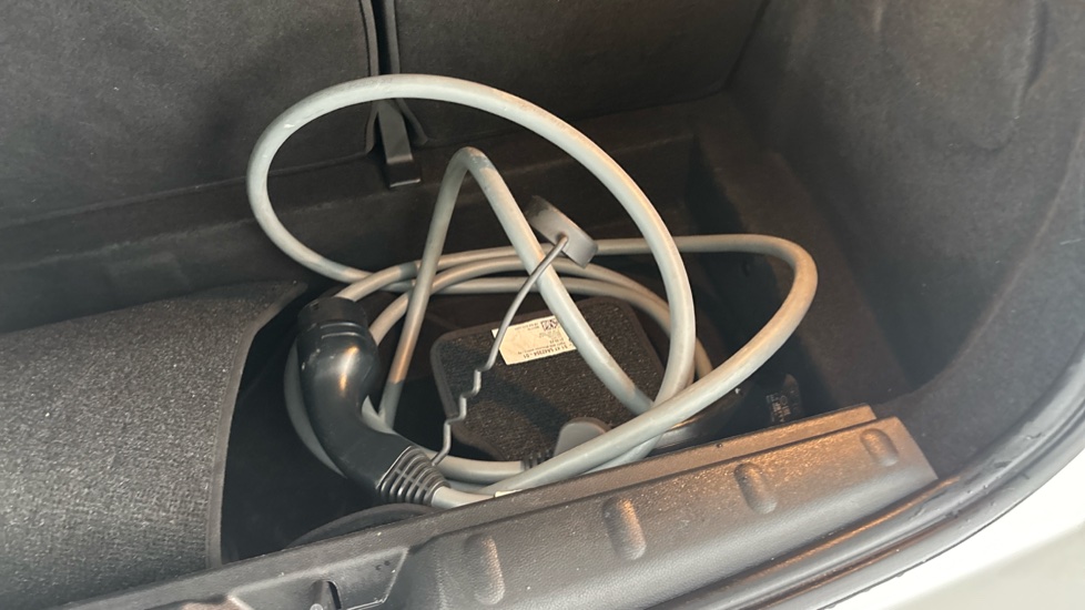 Mini Hatchback Image 22