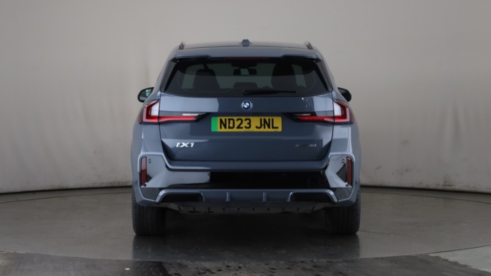 BMW iX1 Image 4