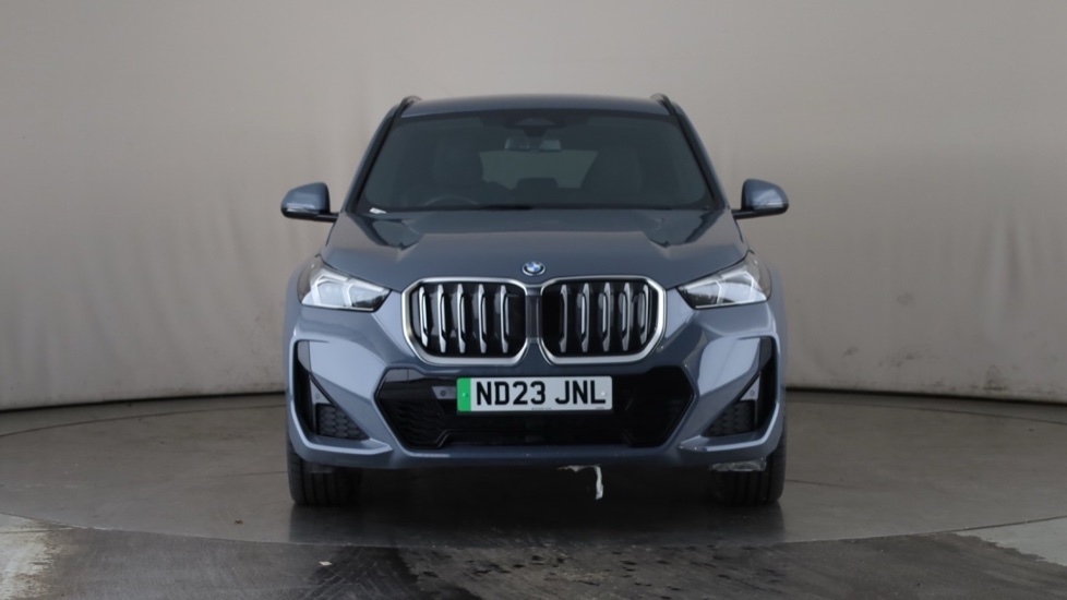 BMW iX1 Image 8