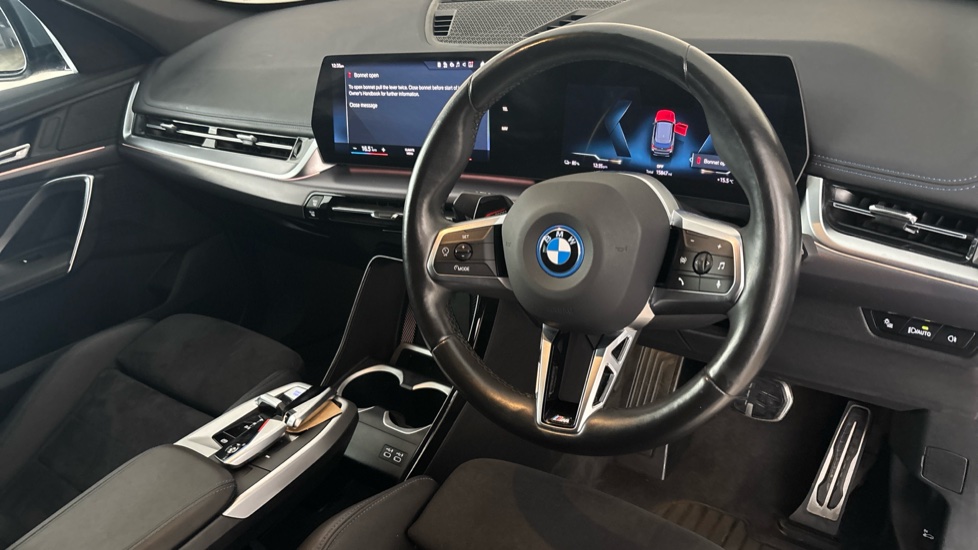 BMW iX1 Image 9