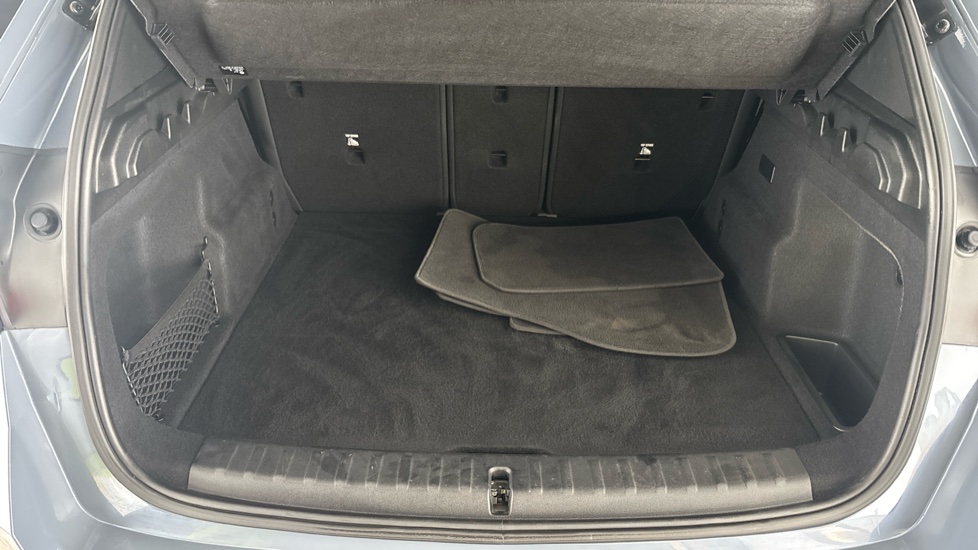 BMW iX1 Image 15
