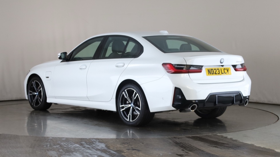 BMW 3 SERIES Image 3