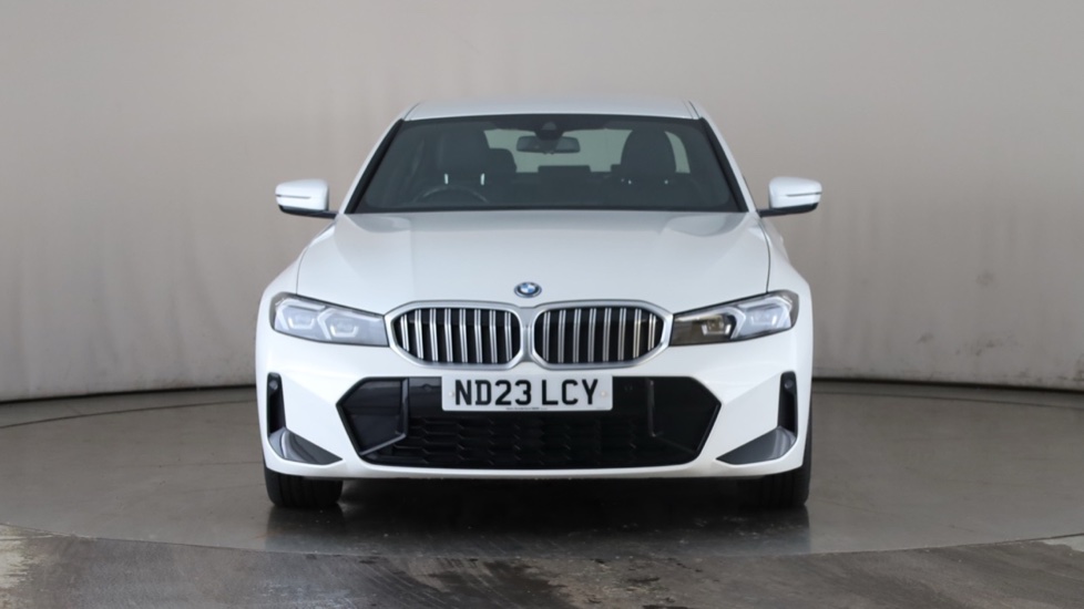 BMW 3 SERIES Image 8